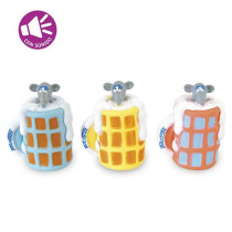 Juguete para perros de vinilo con sonido ráton en jarra de cerveza