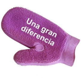 Manopla de latex para perros abrillanta y retira el pelo muerto