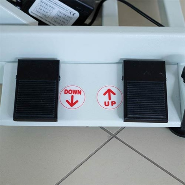 mesa-grooming-praktica-con-pedales