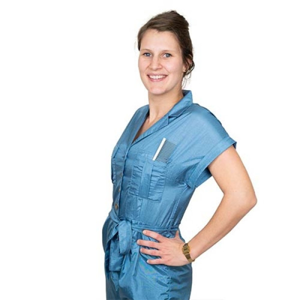 mono-peluqueria-favona-azul-profesional